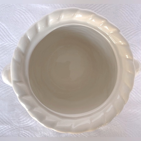 Rae Dunn KEEP canister - Picture 3 of 8